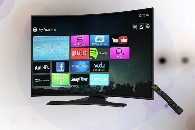 Überblick über TV Streaming-Services abgebildet auf einem TV-Gerät. 